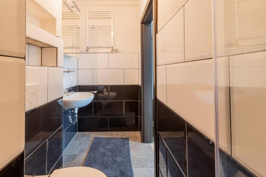 Gemuetliches Apartment In Neuwied Luaran gambar